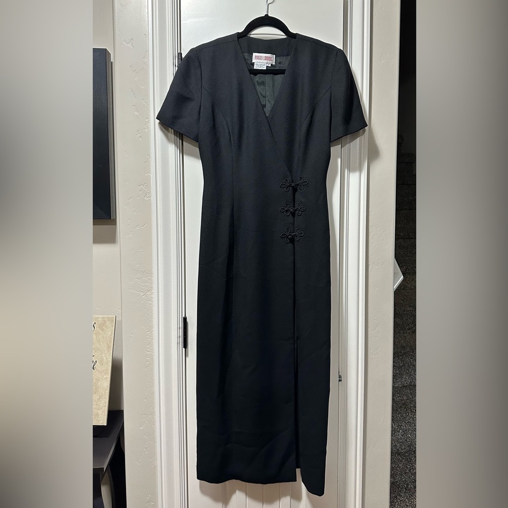 Maggy London size 4. Never worn. No tags. New condition